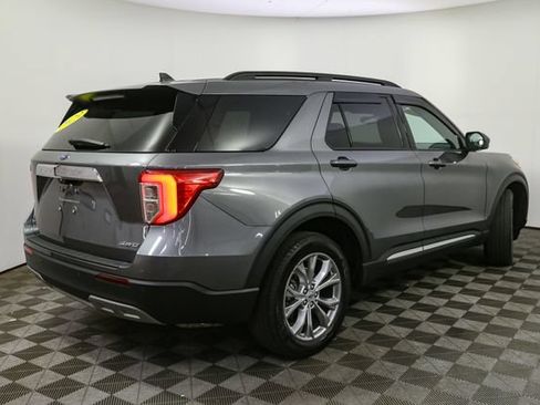 Used 2023 Ford Explorer XLT w/ Equipment Group 202A AWD/4WD image 13