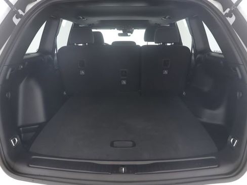 Used 2025 Jeep Grand Cherokee Laredo X image 27