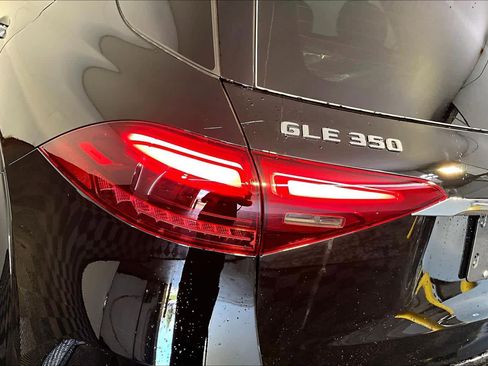 New 2026 Mercedes-Benz GLE 350 4MATIC image 5