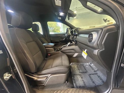 Used 2023 Chevrolet Colorado LT w/ LT Convenience Package image 25