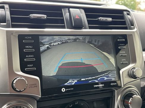 Used 2021 Toyota 4Runner SR5 AWD/4WD image 23