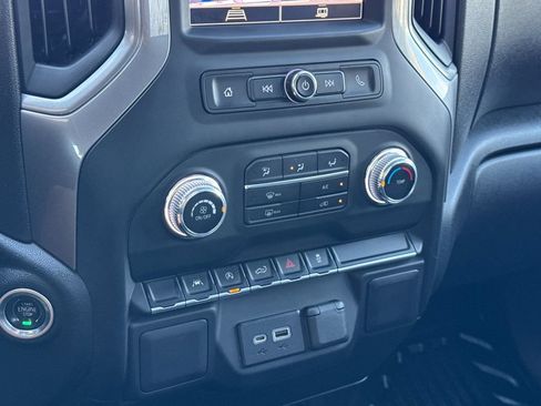 Used 2023 GMC Sierra 1500 Pro w/ Pro Value Package AWD/4WD image 21