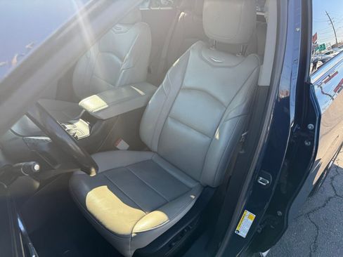 Used 2019 Cadillac XT4 Premium Luxury w/ Cold Weather Package image 10