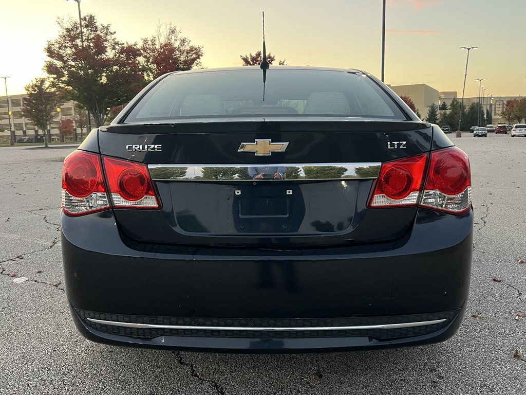 Used 2014 Chevrolet Cruze LTZ w/ RS Package FWD image 4