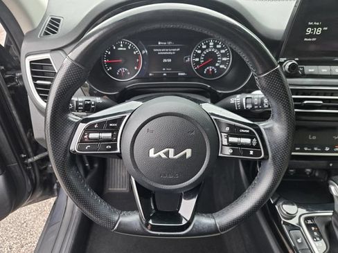 Used 2022 Kia Seltos SX AWD/4WD image 18