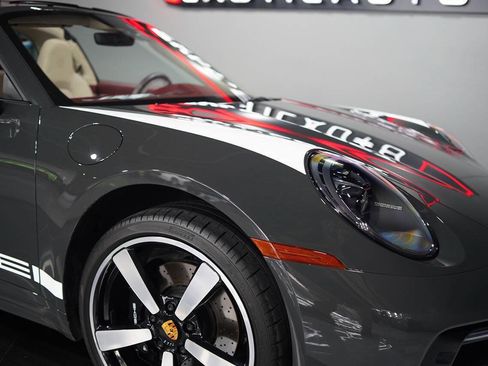 Used 2021 Porsche 911 Targa 4S Heritage Design AWD/4WD image 35