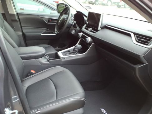 Certified 2025 Toyota RAV4 LE image 6