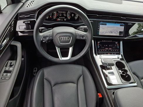 Used 2026 Audi Q7 3.0T Premium Plus w/ Premium Plus Package AWD/4WD image 11
