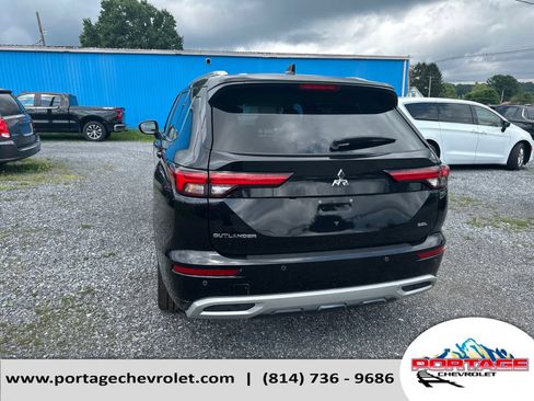 Used 2023 Mitsubishi Outlander SEL FWD image 4