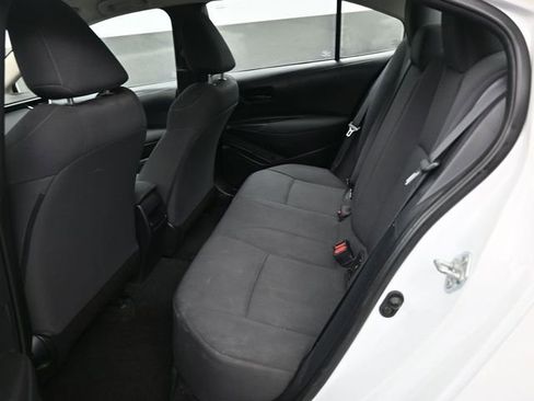 Used 2022 Toyota Corolla LE FWD image 9