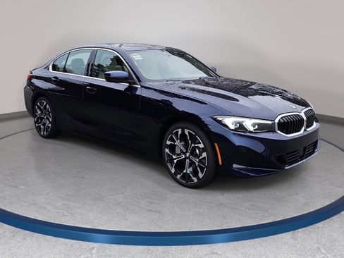 New 2026 BMW 330i Sedan w/ Premium Package image 3