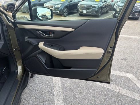 Used 2024 Subaru Outback Premium image 18