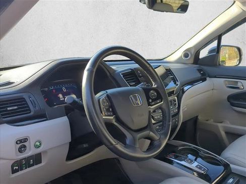 Used 2022 Honda Pilot Elite image 9