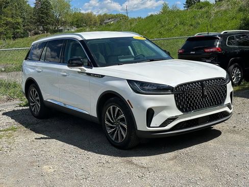 New 2026 Lincoln Aviator AWD image 28