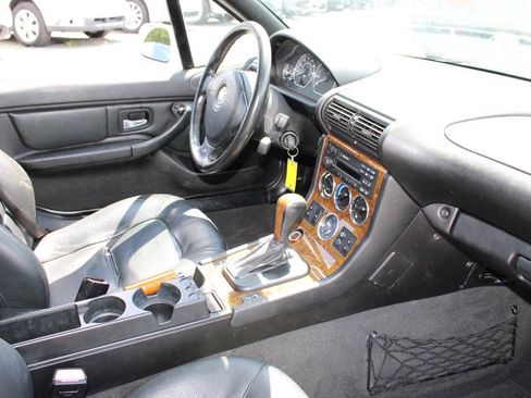 Used 2002 BMW Z3 3.0i RWD image 12