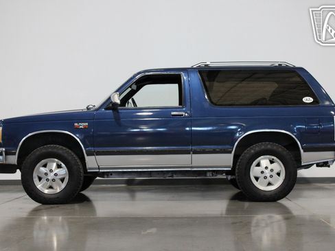 Used 1988 Chevrolet S10 Pickup 4WD image 28