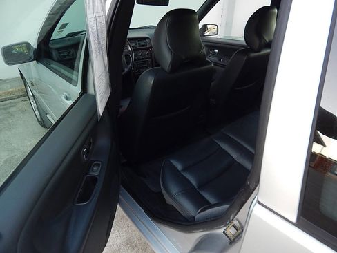 Used 2000 Volvo V70 GLT FWD image 13