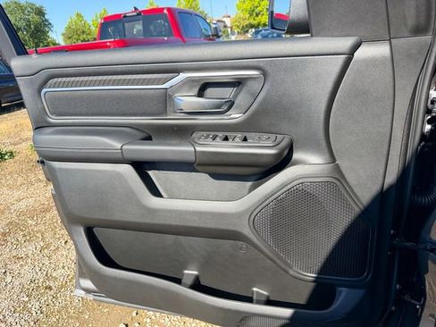 New 2026 RAM 1500 Big Horn AWD/4WD image 14