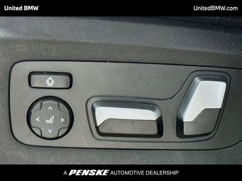 Used 2024 BMW X5 sDrive40i w/ M Sport Package RWD image 4