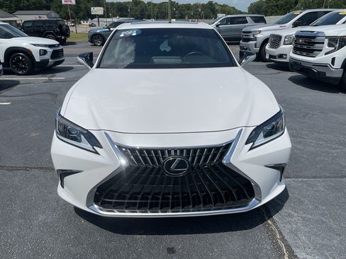 Used 2024 Lexus ES 350 w/ Premium Package FWD image 2