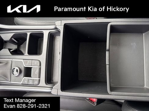 Used 2025 Kia Sorento S w/ Panoramic Sunroof Package image 30