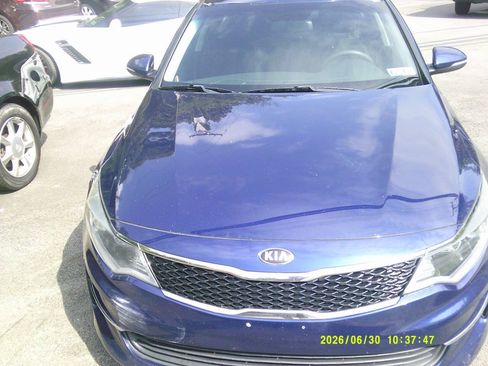 Used 2018 Kia Optima LX FWD image 2