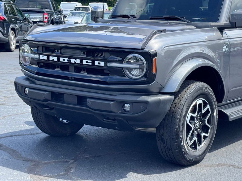 Used 2023 Ford Bronco Outer Banks AWD/4WD image 37