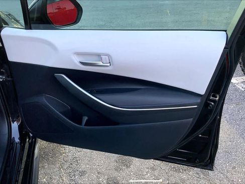 Used 2022 Toyota Corolla SE FWD image 22