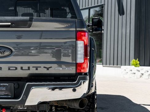 Used 2019 Ford F250 Lariat w/ Lariat Ultimate Package AWD/4WD image 17