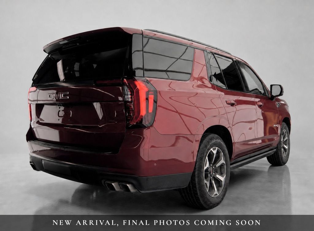 Used 2025 GMC Yukon AT4 Ultimate AWD/4WD image 3
