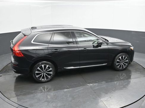 Used 2023 Volvo XC60 B5 Plus image 29