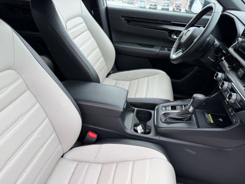 Used 2025 Honda CR-V Sport Touring image 22
