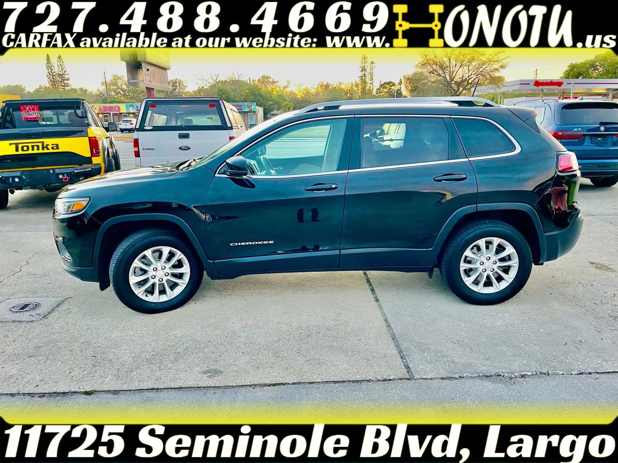 Used 2019 Jeep Cherokee Latitude w/ Popular Appearance Group AWD/4WD image 4