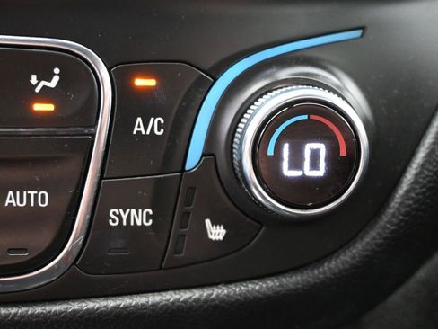 Used 2020 Chevrolet Equinox LT image 27