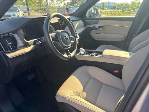 Used 2026 Volvo XC90 B6 Plus w/ Protection Package Premier AWD/4WD image 7