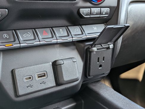 Used 2019 Chevrolet Silverado 1500 LTZ w/ LTZ Premium Package image 12