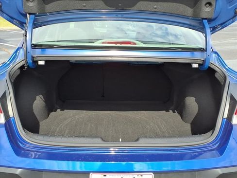 Used 2025 Hyundai Elantra SEL FWD image 21