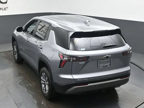 New 2026 Chevrolet Equinox LT w/ Safety and Technology Package FWD image 19