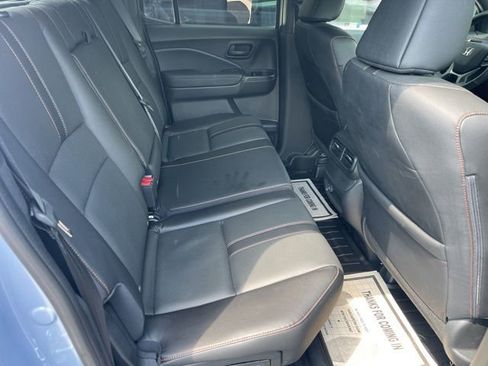 Used 2025 Honda Ridgeline TrailSport image 11