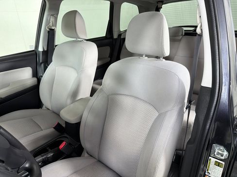 Used 2016 Subaru Forester 2.5i Premium AWD/4WD image 13