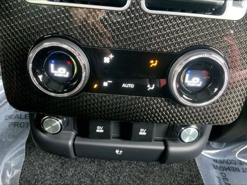Used 2021 Land Rover Range Rover SV Autobiography Dynamic image 37