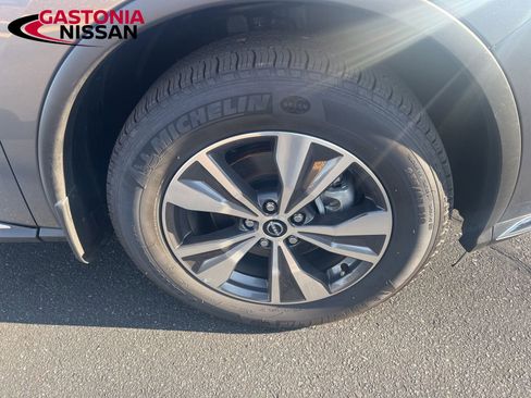 Used 2024 Nissan Murano SV image 22