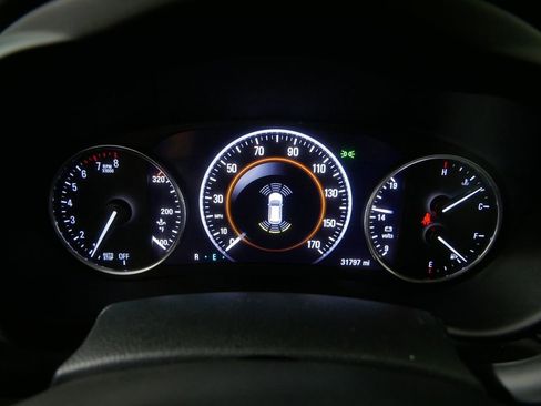 Used 2018 Buick Envision Premium image 29