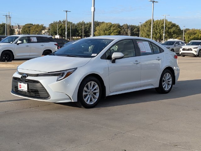Certified 2026 Toyota Corolla LE w/ LE Premium Package FWD image 10