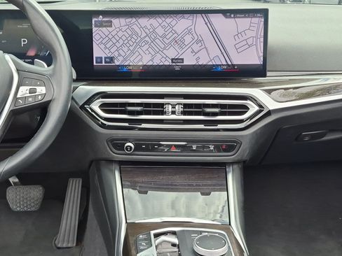 Certified 2024 BMW 430i Convertible w/ Premium Package RWD image 29