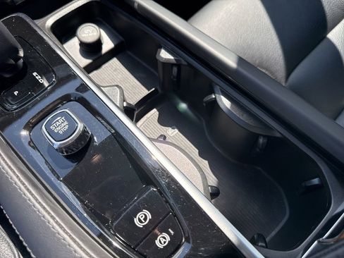 Used 2023 Volvo XC90 B5 Plus AWD/4WD image 28