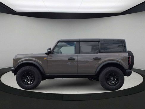 Used 2025 Ford Bronco Badlands AWD/4WD image 5
