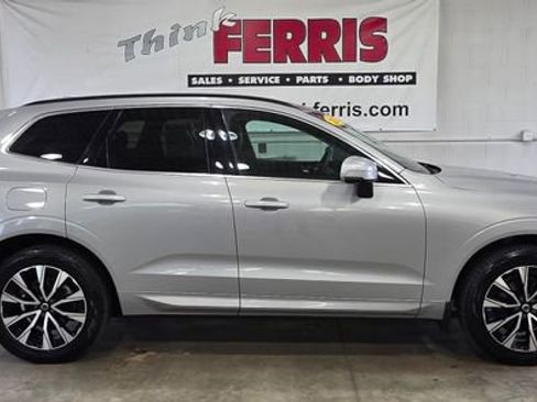 Used 2023 Volvo XC60 B5 Core w/ Climate Package image 8