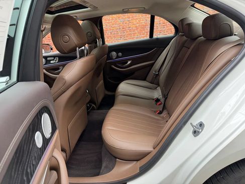 Certified 2019 Mercedes-Benz E 300 4MATIC image 24
