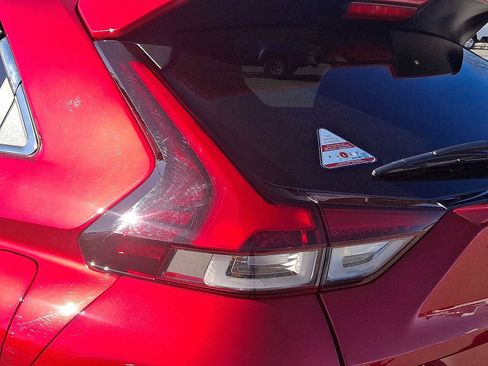 Used 2022 Mitsubishi Eclipse Cross LE image 30